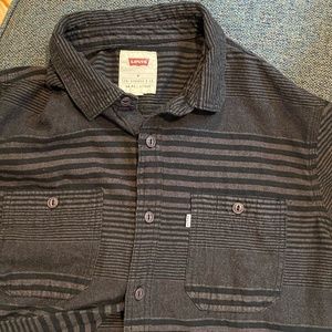 Levi's Mens Button Down Shirt Black and Gray Stripes Size M Long Sleeves